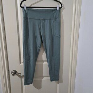 Victoria's Secret Sport 7/8 Leggings with Pockets